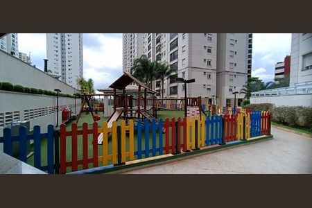 Apartamento à venda com 70m², 2 quartos e 1 vaga Apartamento à venda com 70m², 2 quartos e 1 vagaÁrea comum - Playground