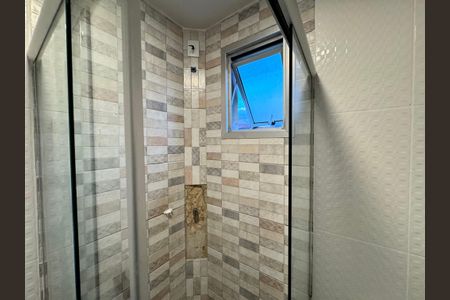 Apartamento à venda com 49m², 2 quartos e 1 vaga Apartamento à venda com 49m², 2 quartos e 1 vagaBanheiro