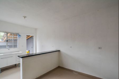 Casa para alugar com 42m², 2 quartos e 1 vaga Casa para alugar com 42m², 2 quartos e 1 vagaSala