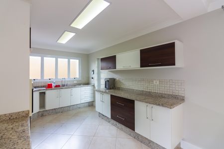 Casa para alugar com 400m², 4 quartos e 4 vagasCozinha