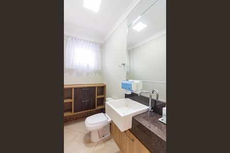 Casa para alugar com 400m², 4 quartos e 4 vagasLavabo