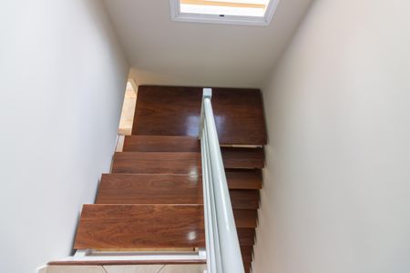 Casa para alugar com 400m², 4 quartos e 4 vagasEscada