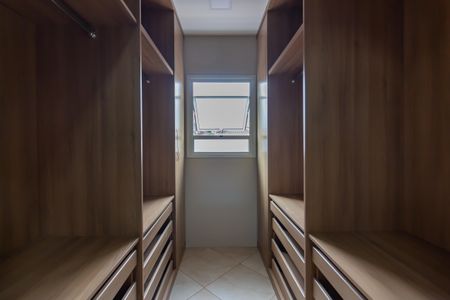 Casa para alugar com 400m², 4 quartos e 4 vagasCloset