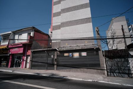 Apartamento à venda com 40m², 2 quartos e sem vaga Apartamento à venda com 40m², 2 quartos e sem vagaFachada e Placa