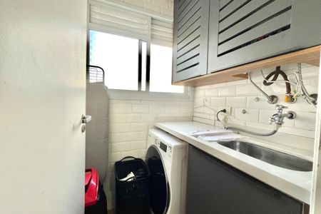 Apartamento à venda com 65m², 2 quartos e 2 vagasÁrea de Serviço