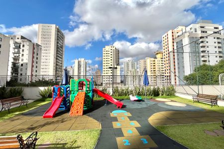 Apartamento à venda com 65m², 2 quartos e 2 vagasÁrea comum - Playground