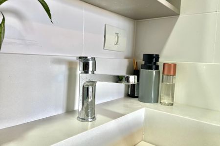 Apartamento à venda com 65m², 2 quartos e 2 vagasBanheiro da Suíte