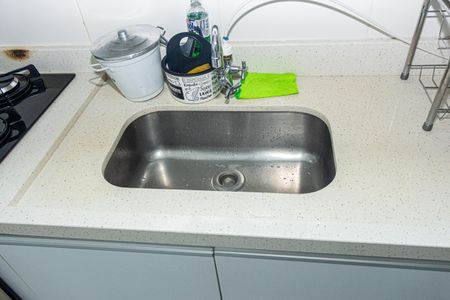 Apartamento à venda com 80m², 3 quartos e 1 vaga Apartamento à venda com 80m², 3 quartos e 1 vagaCozinha e Área de Serviço