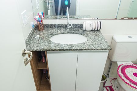 Apartamento à venda com 80m², 3 quartos e 1 vaga Apartamento à venda com 80m², 3 quartos e 1 vagaBanheiro da Suíte