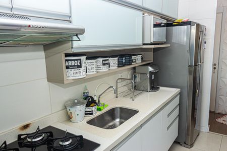 Apartamento à venda com 80m², 3 quartos e 1 vaga Apartamento à venda com 80m², 3 quartos e 1 vagaCozinha e Área de Serviço