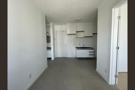 Apartamento para alugar com 34m², 2 quartos e sem vaga Apartamento para alugar com 34m², 2 quartos e sem vagaSala