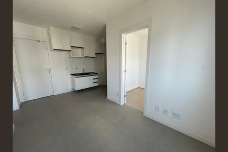 Apartamento para alugar com 34m², 2 quartos e sem vaga Apartamento para alugar com 34m², 2 quartos e sem vagaSala