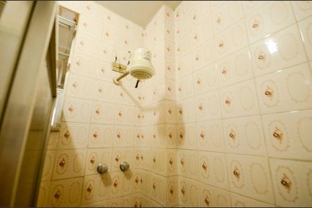 Apartamento à venda com 60m², 2 quartos e sem vaga Apartamento à venda com 60m², 2 quartos e sem vagaBanheiro