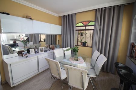 Casa à venda com 404m², 4 quartos e 6 vagasCopa