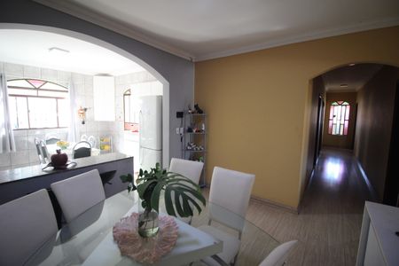 Casa à venda com 404m², 4 quartos e 6 vagasCopa