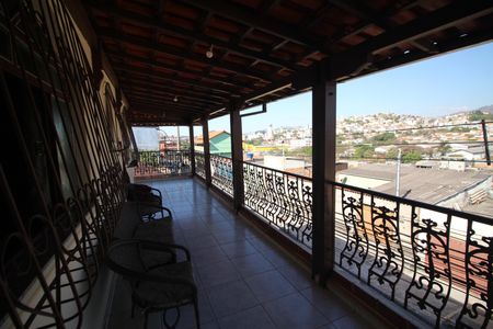 Casa à venda com 404m², 4 quartos e 6 vagasVaranda