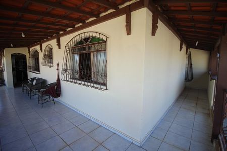 Casa à venda com 404m², 4 quartos e 6 vagasVaranda