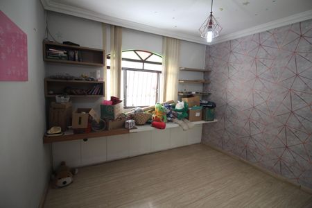 Casa à venda com 404m², 4 quartos e 6 vagasQuarto 2