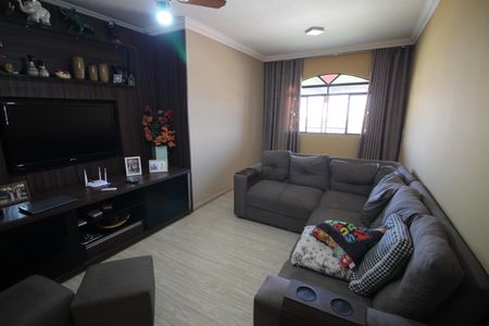 Casa à venda com 404m², 4 quartos e 6 vagasQuarto 1