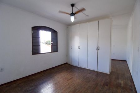 Casa para alugar com 125m², 1 quarto e 1 vagaQuarto 1
