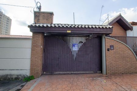 Casa para alugar com 125m², 1 quarto e 1 vagaFachada + Placa