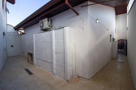 Casa para alugar com 125m², 1 quarto e 1 vagaCorredor