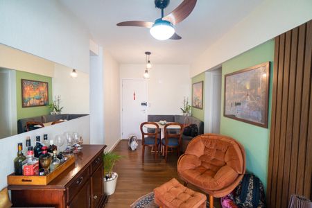 Apartamento à venda com 57m², 2 quartos e 1 vagaSala