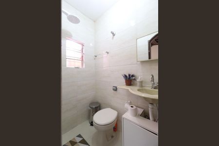 Casa à venda com 174m², 4 quartos e sem vaga Casa à venda com 174m², 4 quartos e sem vagaBanheiro