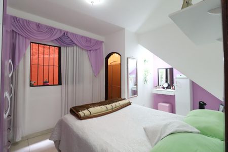 Casa à venda com 174m², 4 quartos e sem vaga Casa à venda com 174m², 4 quartos e sem vagaSuíte 2