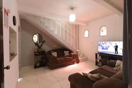 Casa à venda com 174m², 4 quartos e sem vaga Casa à venda com 174m², 4 quartos e sem vagaSala 1