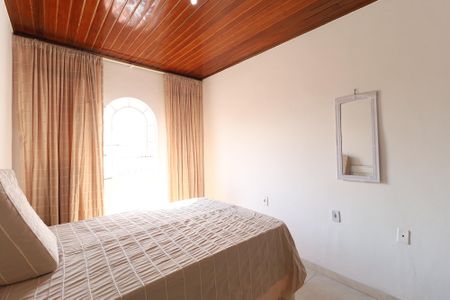 Casa à venda com 174m², 4 quartos e sem vaga Casa à venda com 174m², 4 quartos e sem vagaQuarto 1