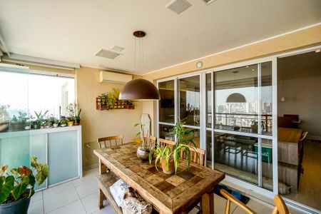 Apartamento para alugar com 86m², 2 quartos e 2 vagas Apartamento para alugar com 86m², 2 quartos e 2 vagasVaranda