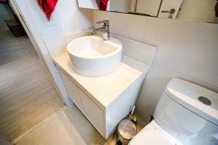 Apartamento para alugar com 86m², 2 quartos e 2 vagas Apartamento para alugar com 86m², 2 quartos e 2 vagasBanheiro social