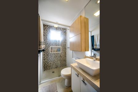 Apartamento para alugar com 86m², 2 quartos e 2 vagas Apartamento para alugar com 86m², 2 quartos e 2 vagasBanheiro da suíte