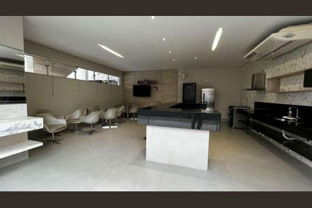 Apartamento à venda com 68m², 2 quartos e 1 vaga