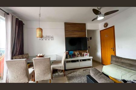 Apartamento à venda com 68m², 2 quartos e 1 vaga