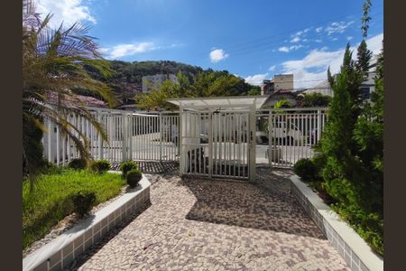 Apartamento à venda com 110m², 2 quartos e 1 vagaFachada e portaria