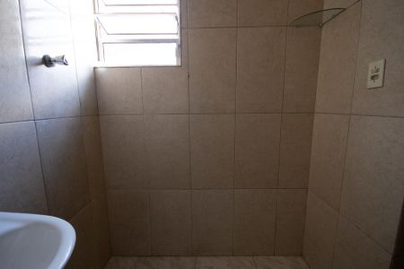 Casa para alugar com 40m², 1 quarto e sem vaga Casa para alugar com 40m², 1 quarto e sem vagaBanheiro
