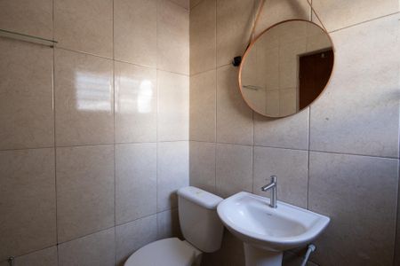 Casa para alugar com 40m², 1 quarto e sem vaga Casa para alugar com 40m², 1 quarto e sem vagaBanheiro