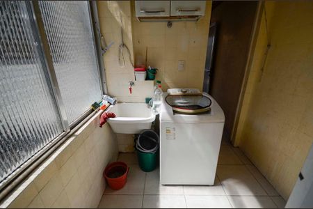 Apartamento à venda com 207m², 3 quartos e 1 vagaÁrea de Serviço