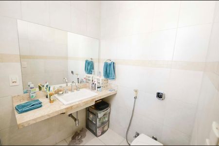 Apartamento à venda com 207m², 3 quartos e 1 vagaBanheiro da Suíte