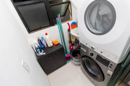 Apartamento à venda com 68m², 3 quartos e 1 vagaÁrea de Serviço