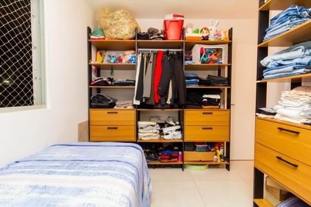 Apartamento à venda com 68m², 3 quartos e 1 vagaQuarto 2