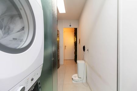 Apartamento à venda com 68m², 3 quartos e 1 vagaÁrea de Serviço