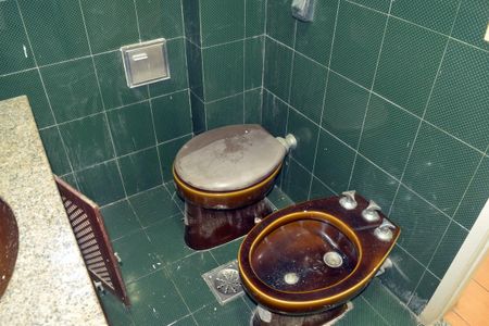 Casa de condomínio à venda com 250m², 4 quartos e 1 vagaBanheiro do Quarto 1