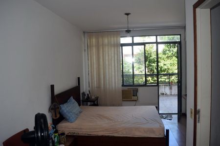 Casa de condomínio à venda com 250m², 4 quartos e 1 vagaQuarto 3