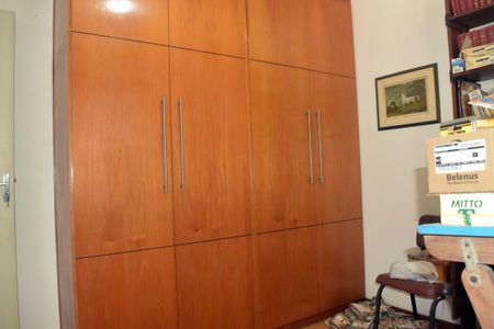 Casa de condomínio à venda com 250m², 4 quartos e 1 vagaQuarto 1