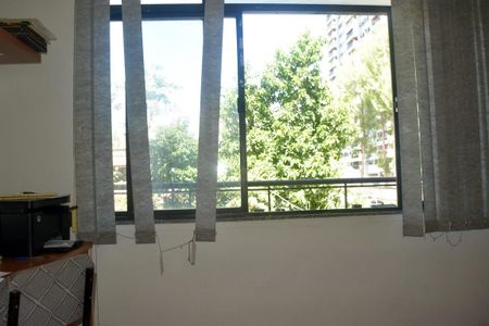 Casa de condomínio à venda com 250m², 4 quartos e 1 vagaQuarto 2