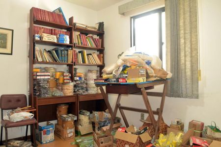 Casa de condomínio à venda com 250m², 4 quartos e 1 vagaQuarto 1