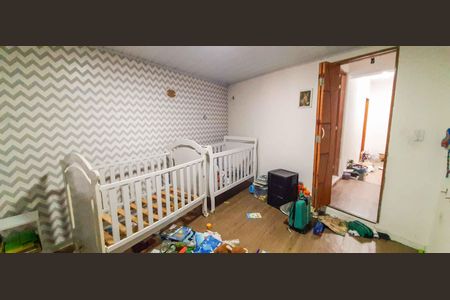 Casa à venda com 254m², 4 quartos e 3 vagas Casa à venda com 254m², 4 quartos e 3 vagasCasa 2 - Quarto 2